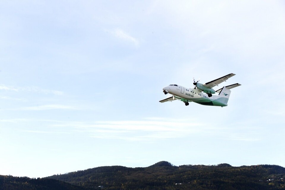 Widerøe fly i lufta etter å tatt av på Værnes lufthavn