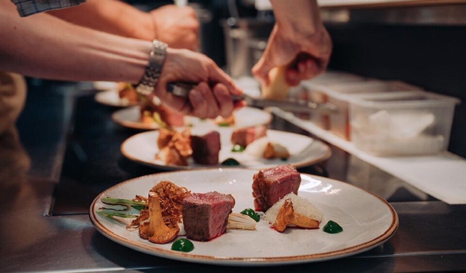Gourmetrestauranten dumper prisene for å lokke kunder til bords