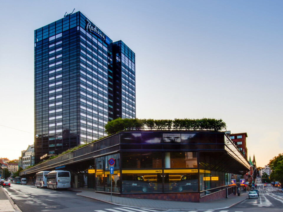 Hotellromprisene i Oslo med Fornebu i mai var i gjennomsnitt NOK 1503, viser tall fra Benchmarking Alliance og den siste Hotelloversikten fra Wiederstrøm Consulting.