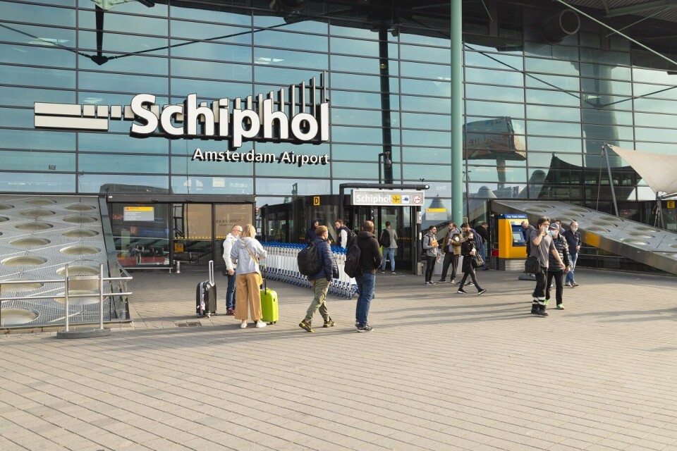 Schiphol-flyplassen utenfor Amsterdam er nå Europas største flyplass regnet etter antall daglige avganger.