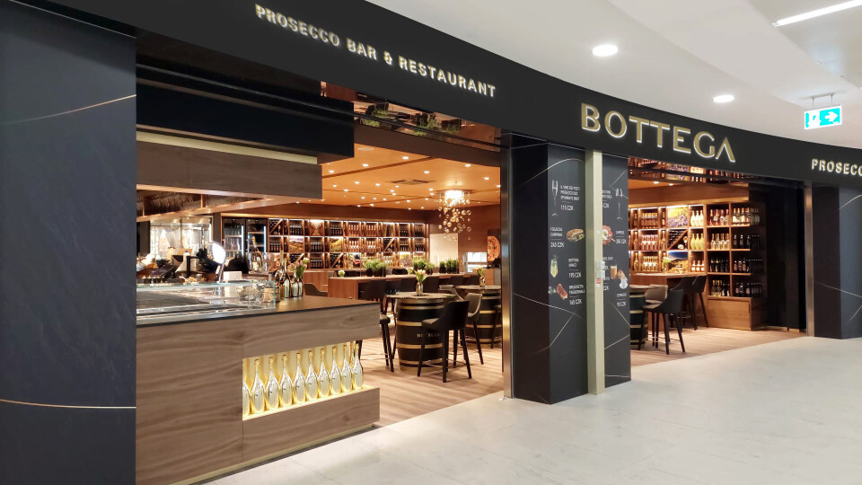 En ny Prosecco Bar er åpnet på lufthavnen i Praha.