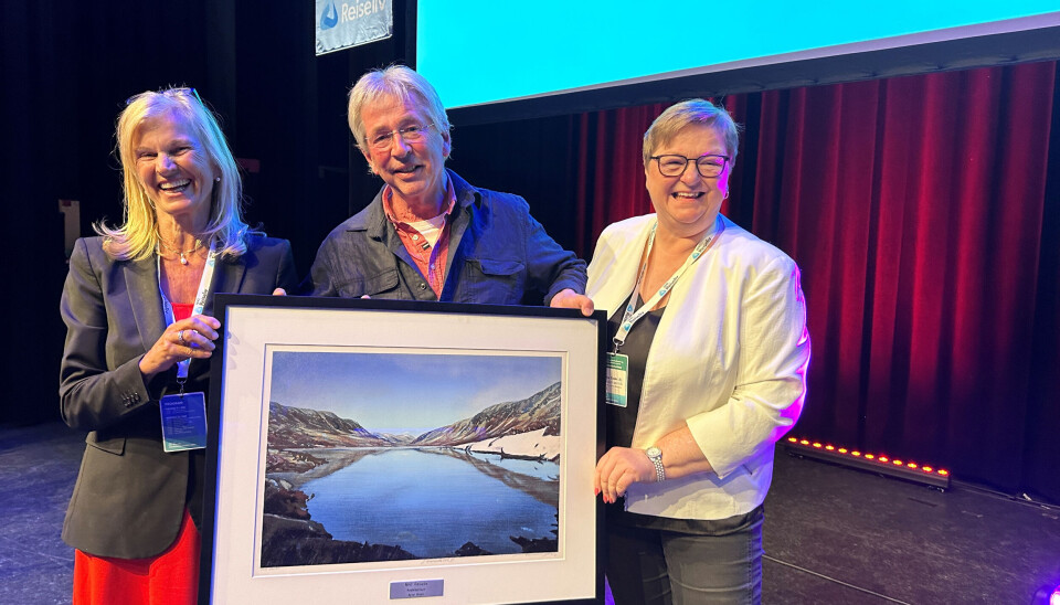 Fra venstre NHO Reiseliv-direktør Kristin Krohn Devold, Arne Brimi og administrerende direktør i Big Fish Adventure og president i NHO Reiseliv, Mona Saab Fra venstre NHO Reiseliv-direktør Kristin Krohn Devold, Arne Brimi og administrerende direktør i Big Fish Adventure og president i NHO Reiseliv, Mona Saab