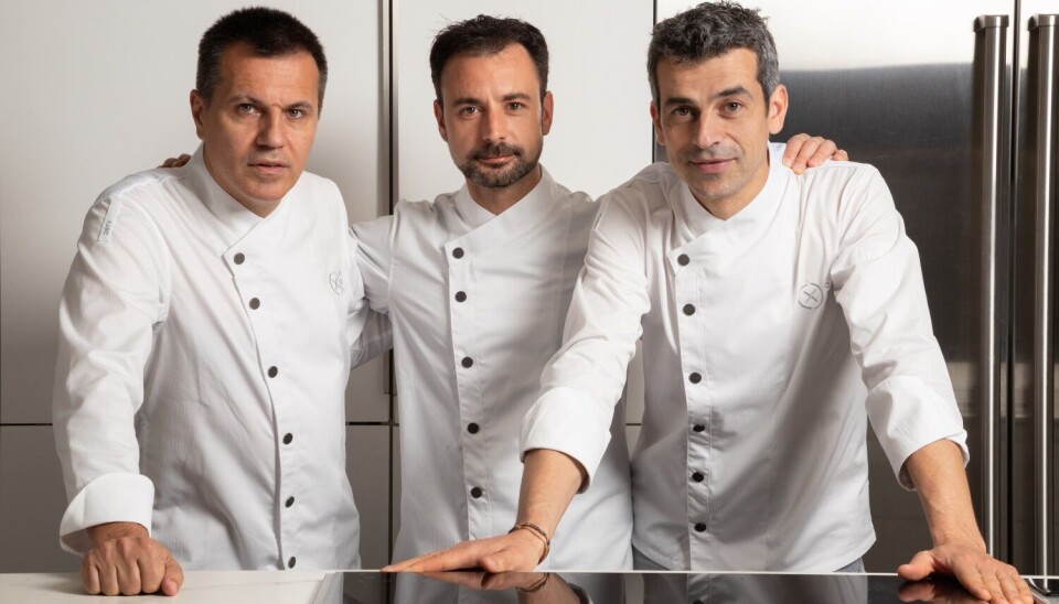 Fra venstre: Oriol Castro, Eduard Xatruch og Mateu Casañas, driver Disfrutar. Fra venstre: Oriol Castro, Eduard Xatruch og Mateu Casañas, driver Disfrutar.