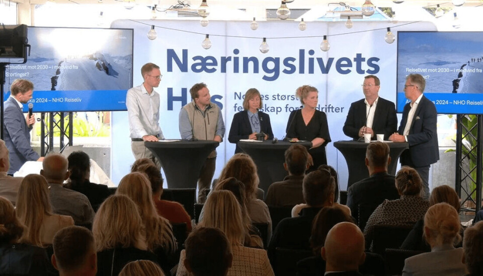 Ole Michael Bjørndal ledet debatten Reiselivet mot 2030- i medvind fra Stortinget. Fra venstre: Ole Michael Bjørndal, Eigil Knutsen fra Arbeiderpartiet, lederen for Høyres studenter, Ivar Aulie, Irene Heng Lauvsnes, Ordfører (H), Strand kommune NHOs viseadministrende direktor, Anniken Hauglie, Line Renate Samuelsen, reiselivssjef i Destinasjon Lofoten, Anders Nyland fra Visit Bergen og administrerende direktør i Scandic Hotels Norge, Asle Prestegard. Arne Sørvig fra Stiftelsen Norsk Gastronomi deltok også i paneleet.