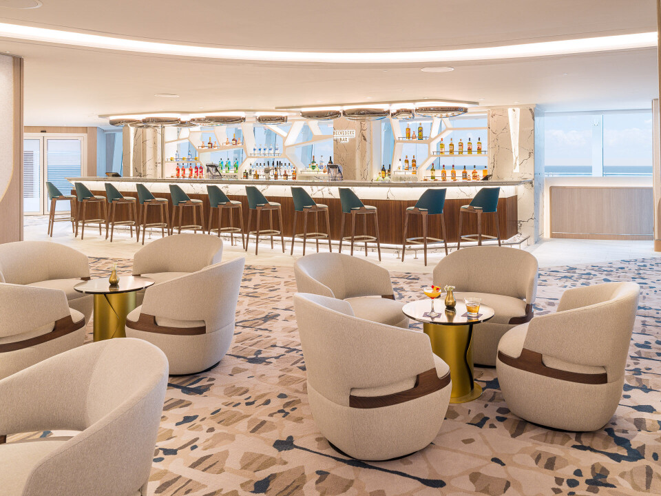 Belvedere, en av Norwegian Aquas 18 barer.