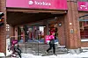 Foodora senger all aktivitet i Agder av hensyn til budenes sikkerhet i følge av snøværet. Dette bildet er tatt på Foodora Oslo.Ytterlige nedstengelser kan komme i Telemark, Viken og Oslo og vil kunne påvirke 1300 bud og 1100 restauranter og butikker kan påvirkes.