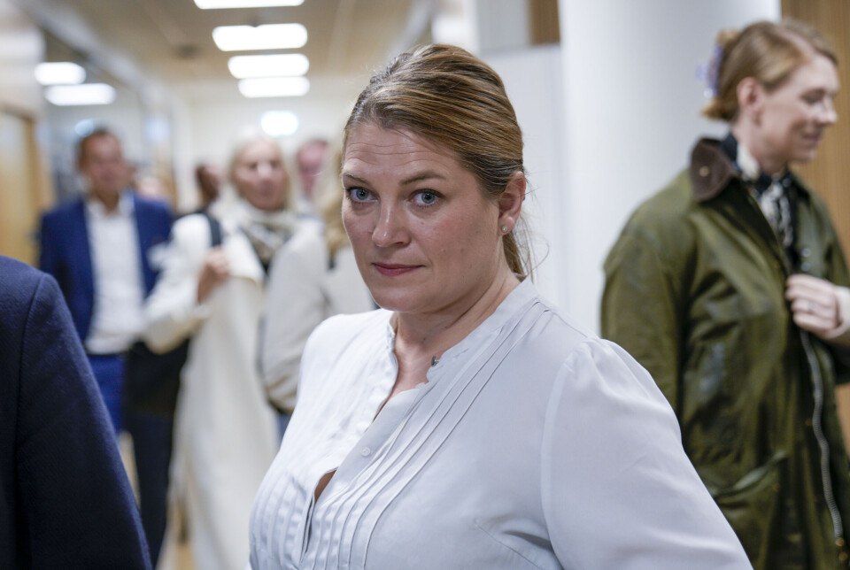 Arbeids- og inkluderingsministeren viser til det hun mener er en bekymringsfull trend med at flere unge faller utenfor, og trekker fram tall som viser at 100.000 unge under 30 år verken er i jobb eller utdanning. Arbeids- og inkluderingsministeren viser til det hun mener er en bekymringsfull trend med at flere unge faller utenfor, og trekker fram tall som viser at 100.000 unge under 30 år verken er i jobb eller utdanning.