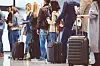 Flere flyplasser i Europa har nå innført nye regler for håndbagasje.